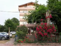 PINAR飯店 Cakrazseyhler住宿飯店