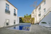 MouraSuites Hotel - Pool