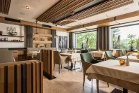 Landhotel Waldeck Hotels in Unterschneidheim