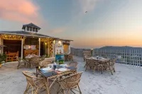 The Himaal, Bir - Luxury Boutique Homestay - Apartments