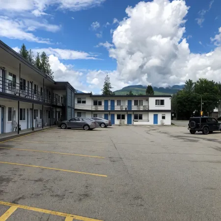 Revelstoke Lodge