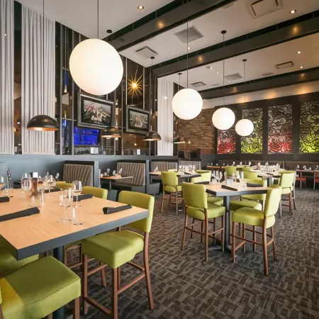 Acclaim Hotel by Clique