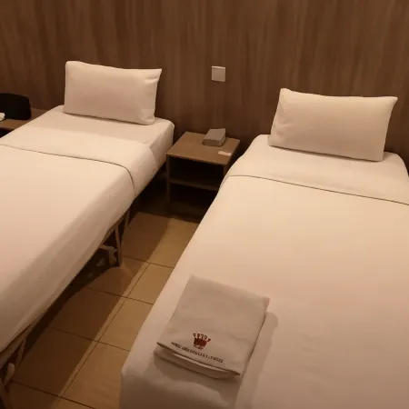 HOTEL AMBASSADOR