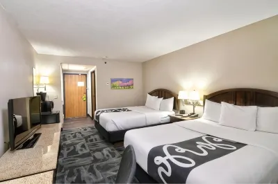 La Quinta Inn & Suites by Wyndham Springfield South Hoteles cerca de Discovery Center of Springfield