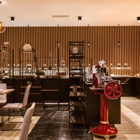 Green Mountain 5* Hotel