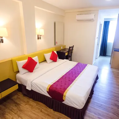 Grand Eastern Hotel Sdn Bhd Hotels near K.K Tzer Ying Buddhism Research Society 亚庇慈音精舍佛法研修會