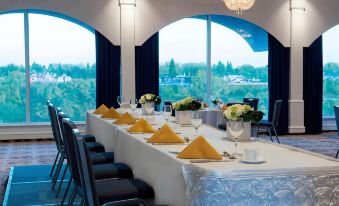 Sheraton Cavalier Saskatoon Hotel
