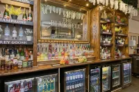 Blue Bell Lodge Hotel - bar