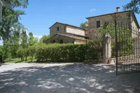 Podere la Chiusella B&B - Biệt thự