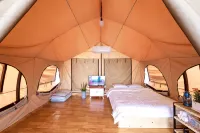 Gyeongju Tentaus Glamping & Auto Camping & Caravan Hotel a Gyeongju