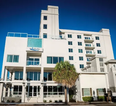 The Avalon Club Hotels near Sandpearl Resort