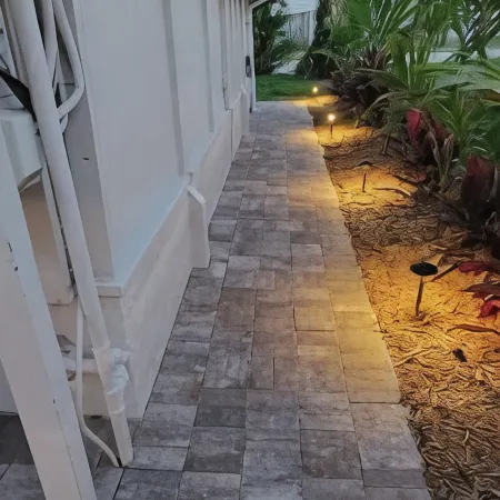 Cocoa Village Hideaway - 1 Bedroom/1 Bath Walk to Riverfront and Restaurants