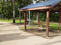 The York Beachfront Holiday Apartments - Airport Shuttle