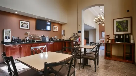 Best Western I-5 Inn  Suites