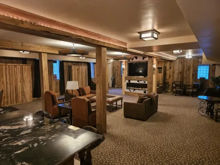 Eaglescape Suites and Event Center