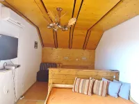 아파트먼트 크리스틱  호텔