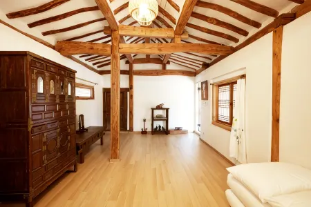 Yangpyeong Pilwoo Jaetteulan Pension Отели рядом со станцией Yongmun Station