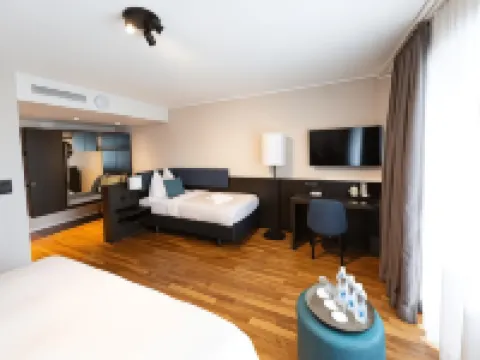 호텔 일유스터 - 어반 & 로컬 유스터 호텔