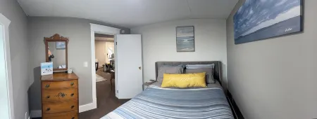 Coastal Living in the heart of St. Ignace.