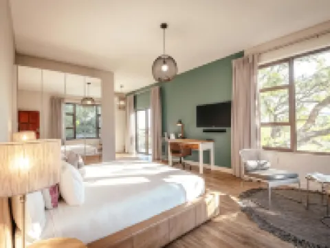 Little Forest Garden Retreat