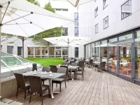 voco DUSSELDORF SEESTERN by IHG - breakfast