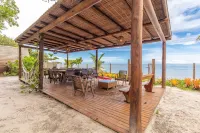 Beachfront Studios in Porto Seguro - OTX - Homestays