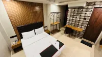 U Life Hotel