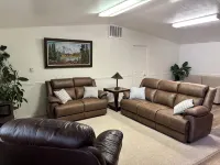 Quiet apartment at the mouth of meadow mountains. Located right off of i15. Hotels in Millard County