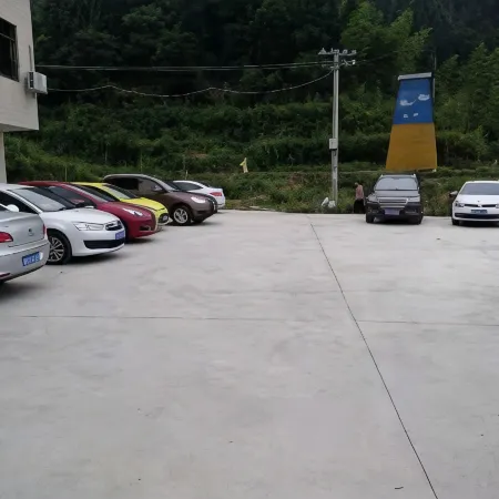 Shiyan Inn