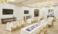 The Chateau Grande Hotel - bar
