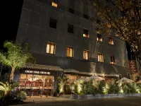 ONE STATION HOTEL KUMAMOTO～DLIGHT LIFE＆HOTELS　（Formerly The New Hotel Kumamoto) Hotel di 