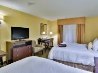 Hampton Inn & Suites by Hilton West Sacramento - Pools