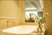 Qingmu Hotel (Xuancheng Guangde Municipal Government High Speed Railway Station) - 4 stjerner