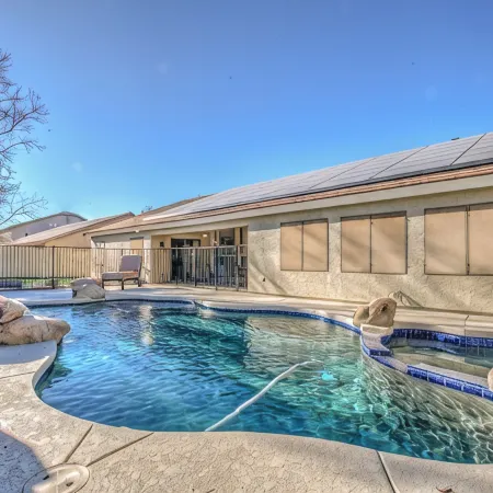 Location! Location! Location! Spacious 4 bedroom with Pool, WiFi, and AC in Mesa