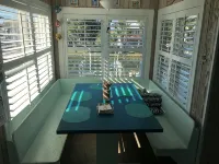 Waterfront Escape! 4BR/2BA on Canal, Sleeps 14 – Boat & Family Ready! Holden - 3 stjerner