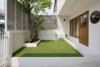 3BR Japanese Home | Garden | Pet-Friendly |Ekkamai - Villas