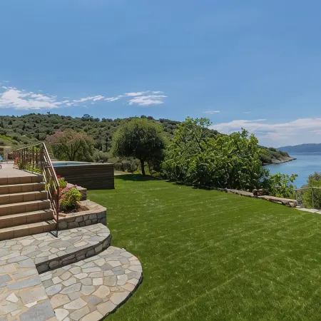 Open Your Door On The Beach! - Private Beach Home