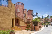 Villa Mandi Golf Resort - 4-Star