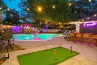The Flamingo House - Family Fun Time - プライペートプール