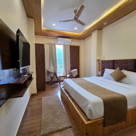 The Chail Pine Orchard Resort