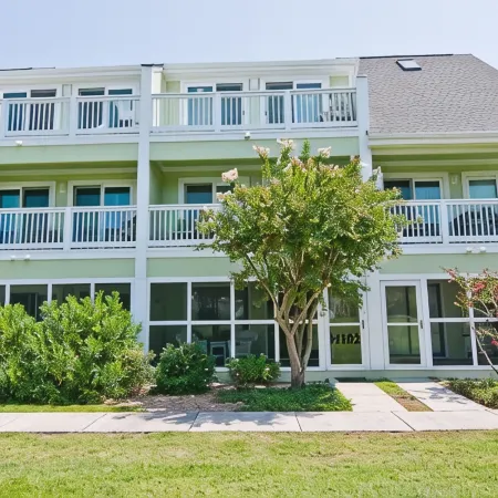 Steps away from the Ocean, Gym, Gazebos, Indoor/Outdoor Pools, & Tennis Courts