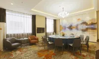 Yining Yili Huacheng Grand Hotel (Kazanqi Scenic Area) - فطور