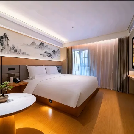 Yinyue Hotel (Wuhan Yellow Crane Tower Yangtze River Bridge)