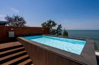 Sandbox 6 (3BR-max 12 guests) - Villas
