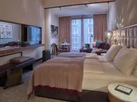 Adina Apartment Hotel Nürnberg Hotels in der Nähe von Brunnen Ehekarussell