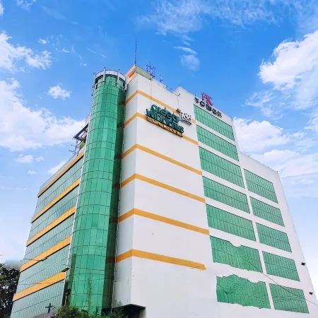 Greenwindows Hotel