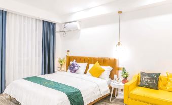 About 108 B & B (Haikou Meilan Airport store)