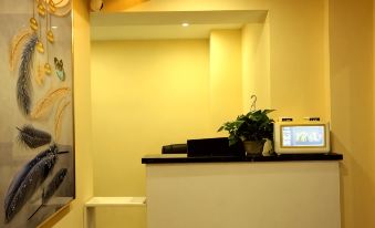 Haodi E-Sports Hotel (Yibin High-Speed Railway West Station)