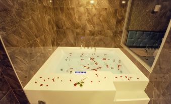 Fier Life Center - Housity