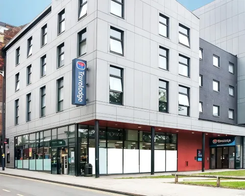 Travelodge Birmingham Central Moor Street Hotels near Eastside